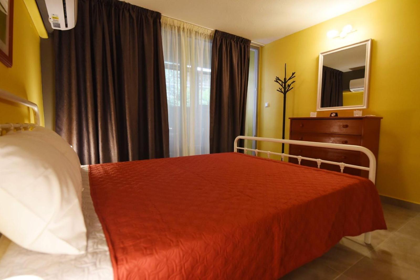Apartment The Urbanite